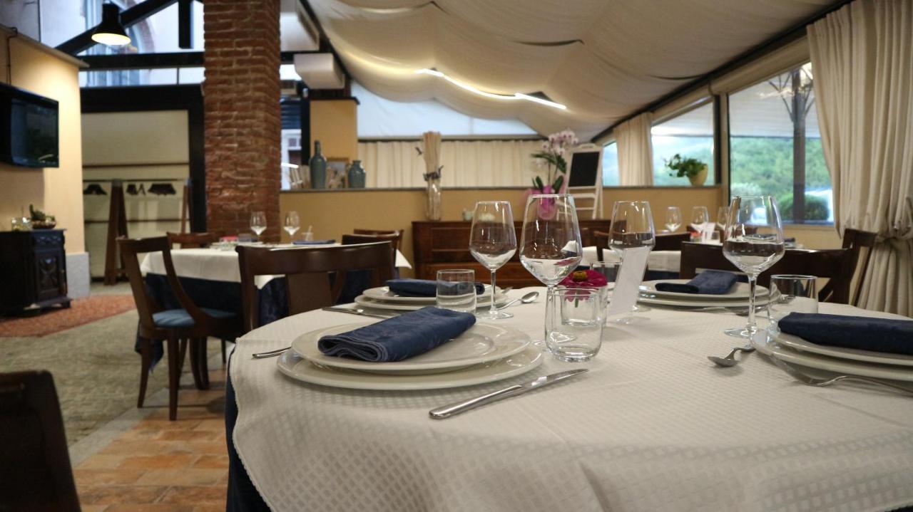 La Regibussa - Hotel Ristorante Асти Екстериор снимка