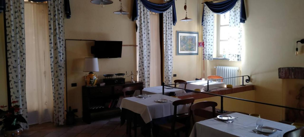 La Regibussa - Hotel Ristorante Асти Екстериор снимка