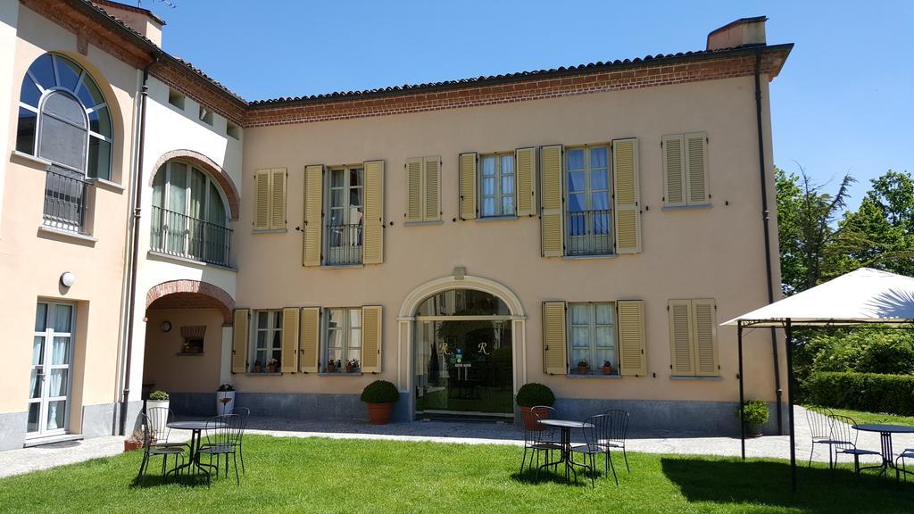 La Regibussa - Hotel Ristorante Асти Екстериор снимка